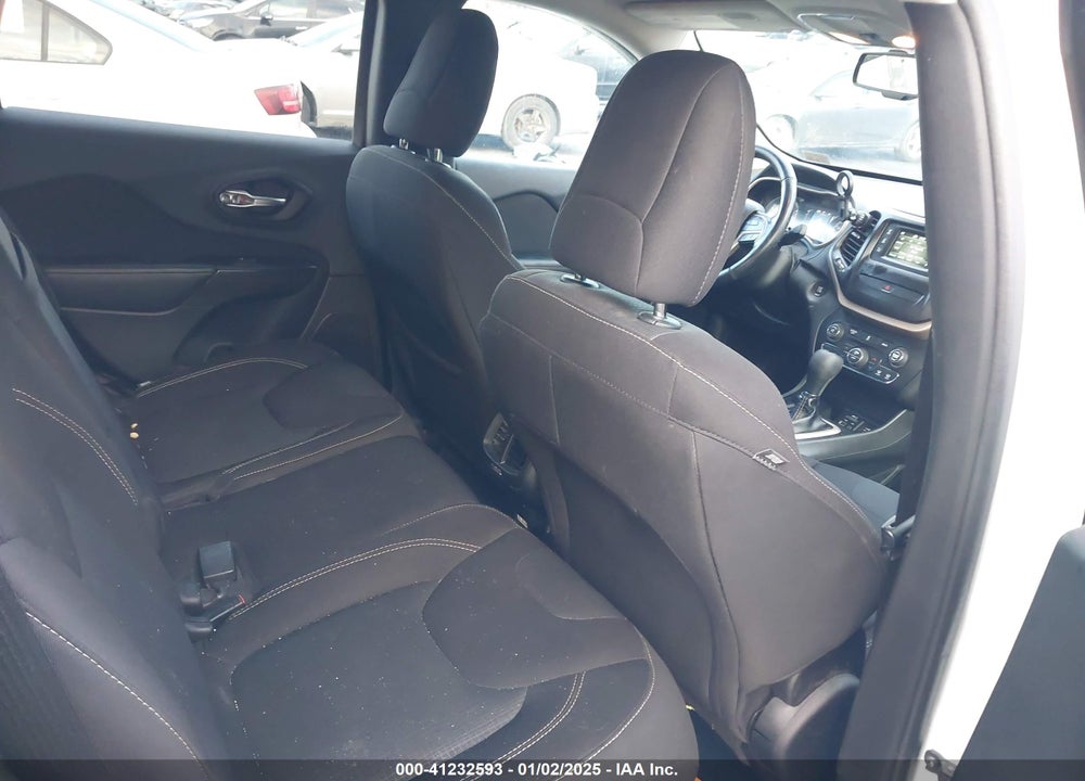 2016 JEEP CHEROKEE VIN: 1C4PJMCB7GW118036