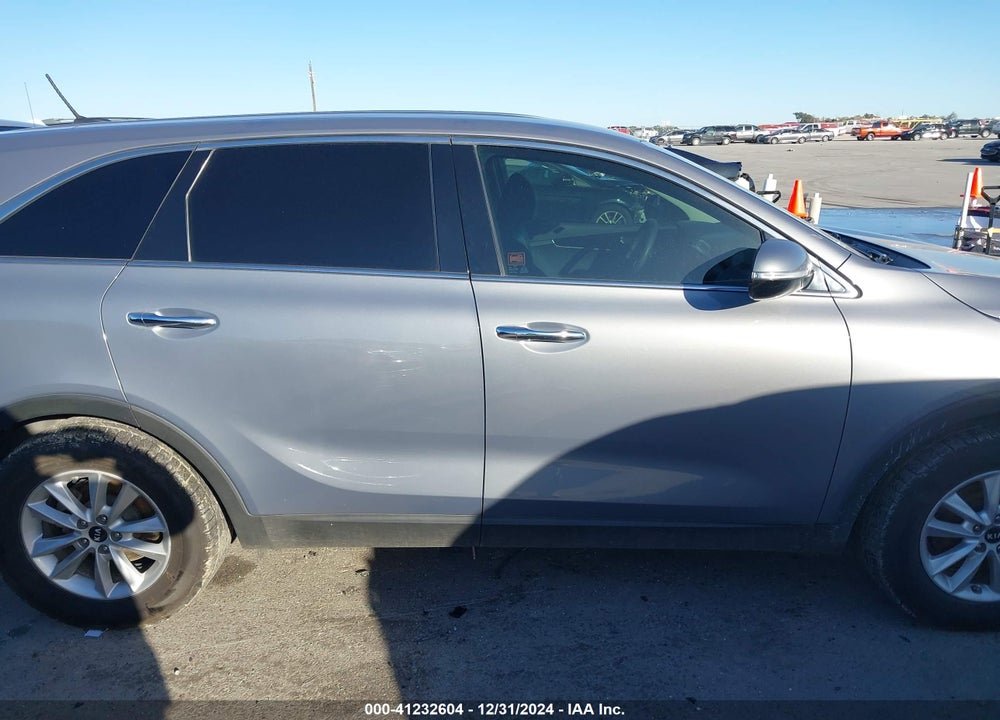 2019 KIA SORENTO 2.4L L VIN: 5XYPG4A34KG596835