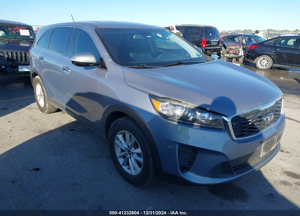2019 KIA SORENTO 2.4L L VIN: 5XYPG4A34KG596835