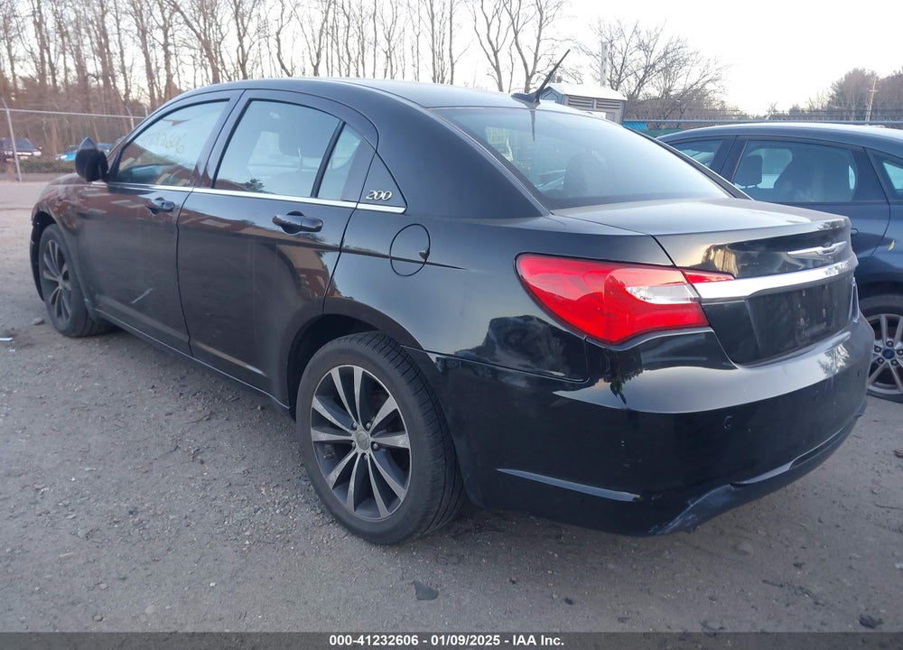 2013 CHRYSLER 200 VIN: 1C3CCBCG6DN683358