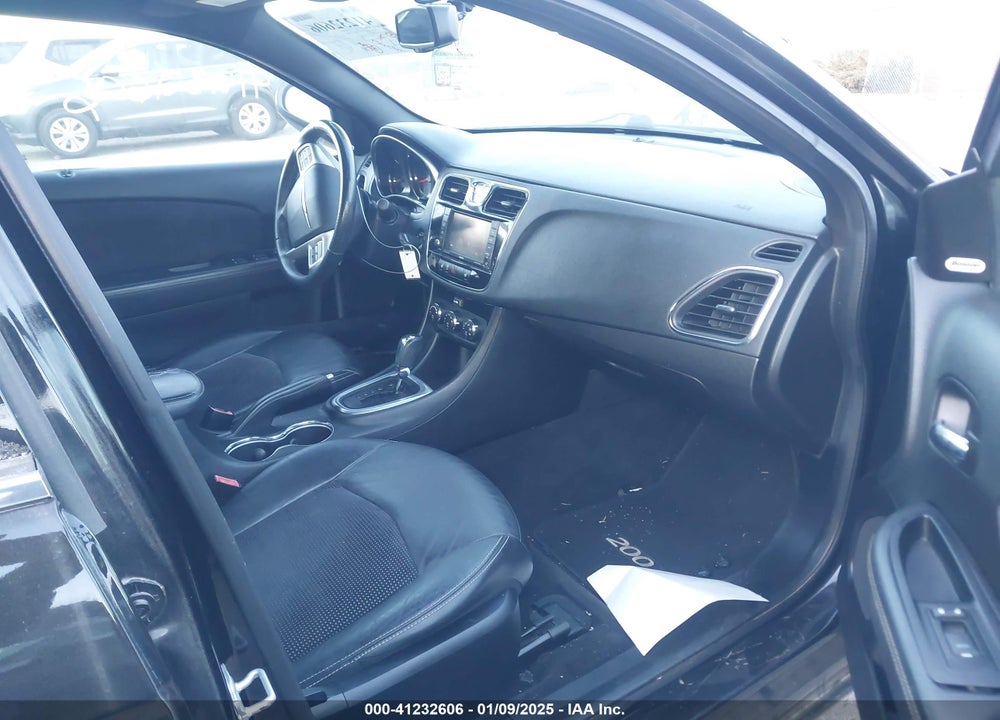 2013 CHRYSLER 200 VIN: 1C3CCBCG6DN683358