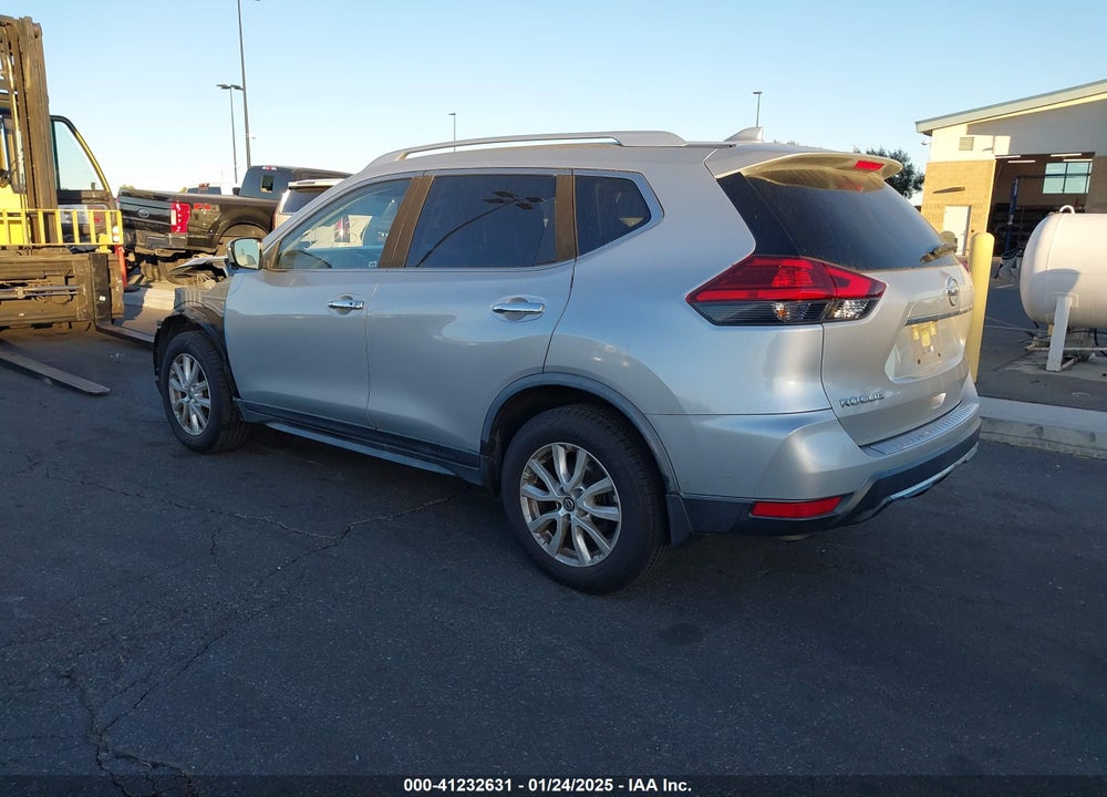 2017 NISSAN ROGUE SV VIN: JN8AT2MT4HW405917