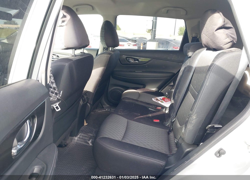 2017 NISSAN ROGUE SV VIN: JN8AT2MT4HW405917