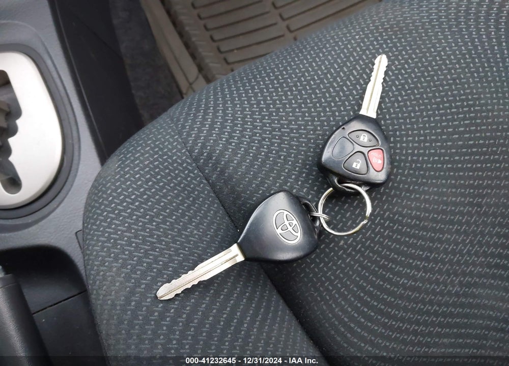 2009 TOYOTA YARIS VIN: JTDBT903394056616