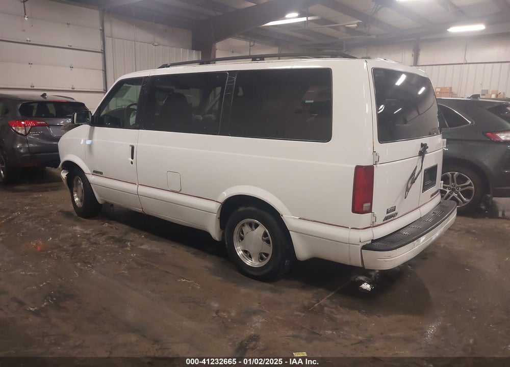 2000 CHEVROLET ASTRO VIN: 1GNDM19W6YB200780