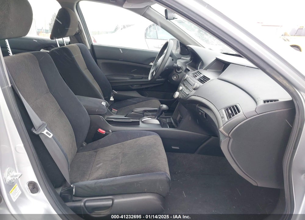 2009 HONDA ACCORD 2.4 LX VIN: 1HGCP26339A142602