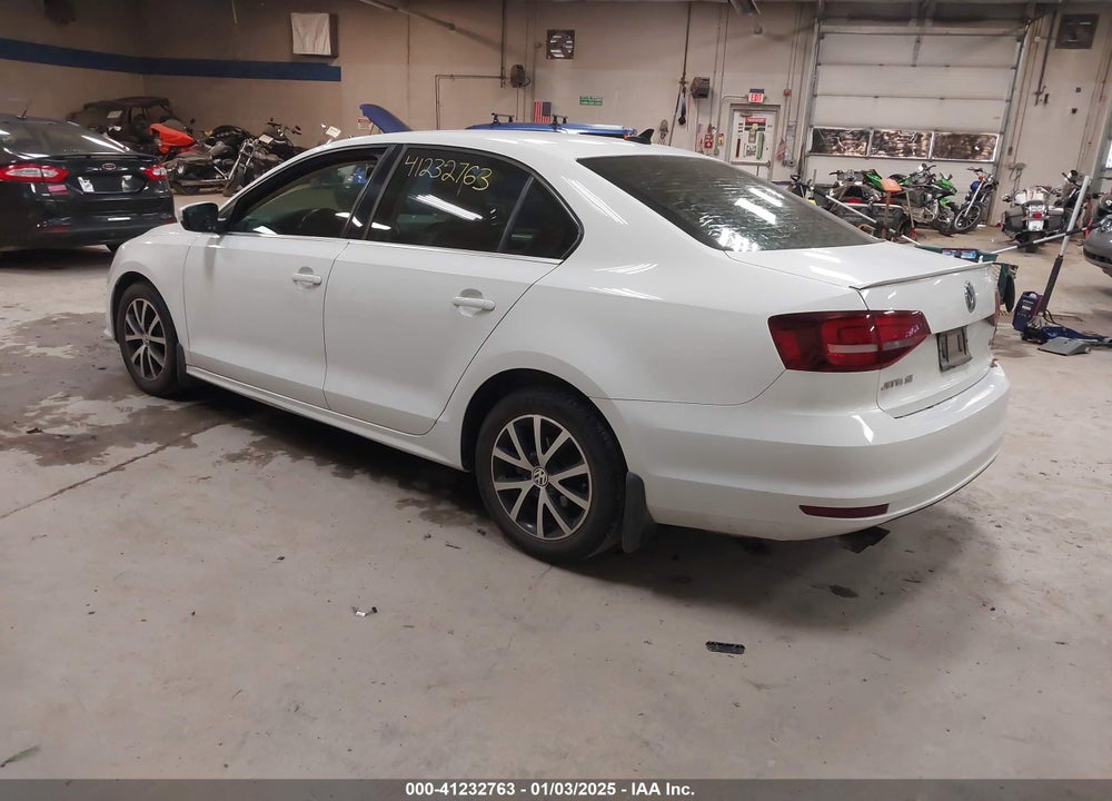2017 VOLKSWAGEN JETTA 1.4T SE VIN: 3VWDB7AJ4HM226446