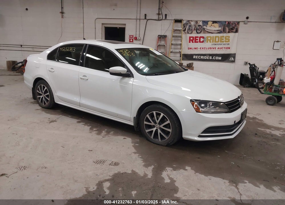 2017 VOLKSWAGEN JETTA 1.4T SE VIN: 3VWDB7AJ4HM226446