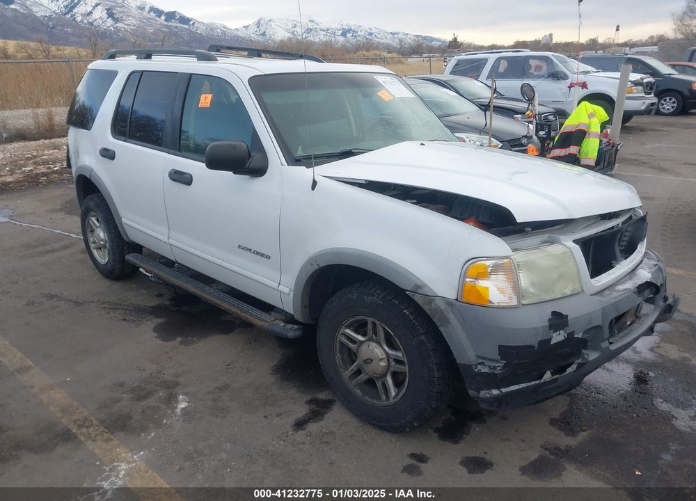 2002 FORD EXPLORER XLS VIN: 1FMZU72E82ZC52490