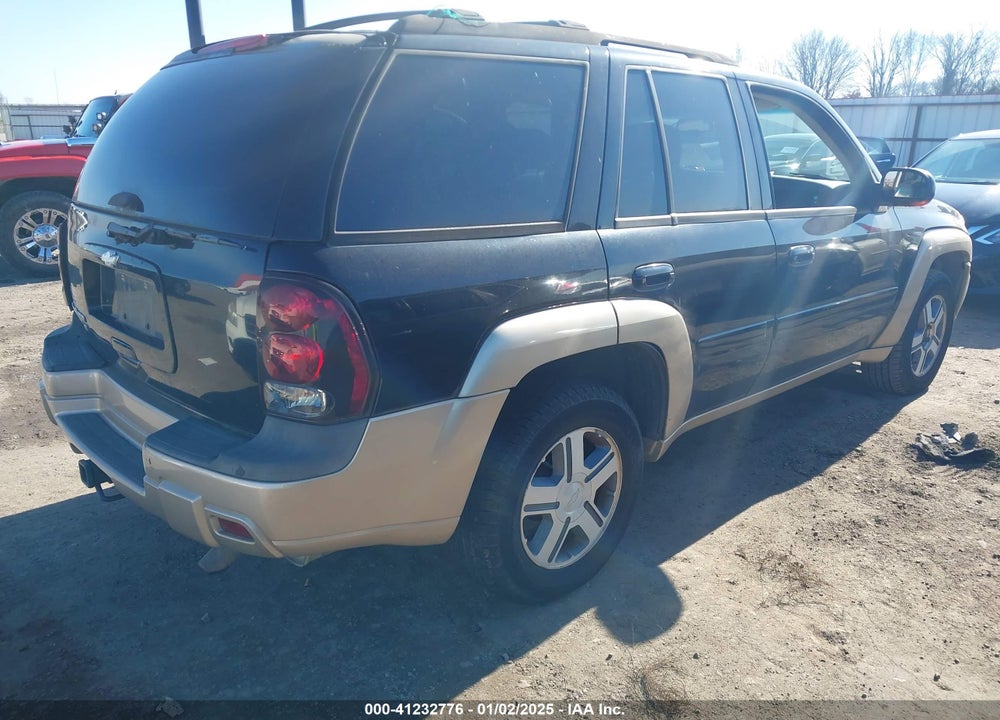 2005 CHEVROLET TRAILBLAZER LT VIN: 1GNDS13S752305772