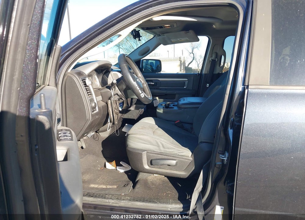 2013 RAM 1500 SLT VIN: 1C6RR6GP5DS602753