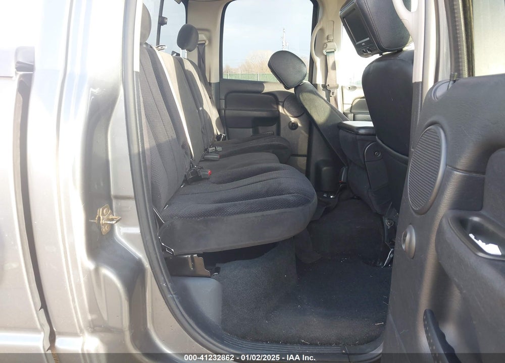 2005 DODGE RAM 1500 SLT/LARAMIE VIN: 1D7HA18D15J588558