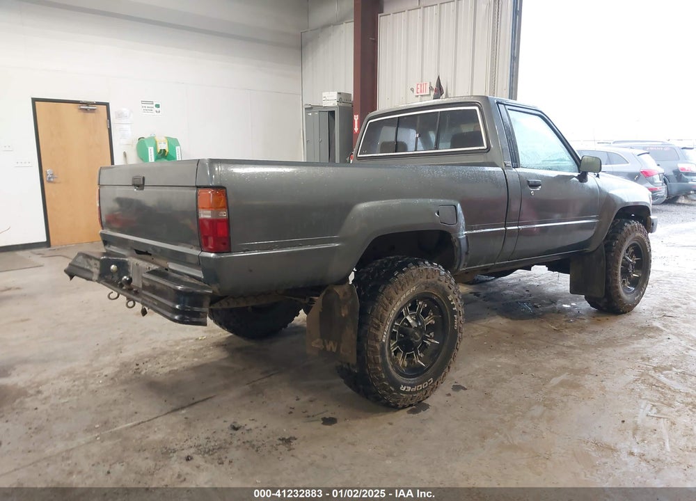 1986 TOYOTA PICKUP RN63 STD VIN: JT4RN63RXG0068371
