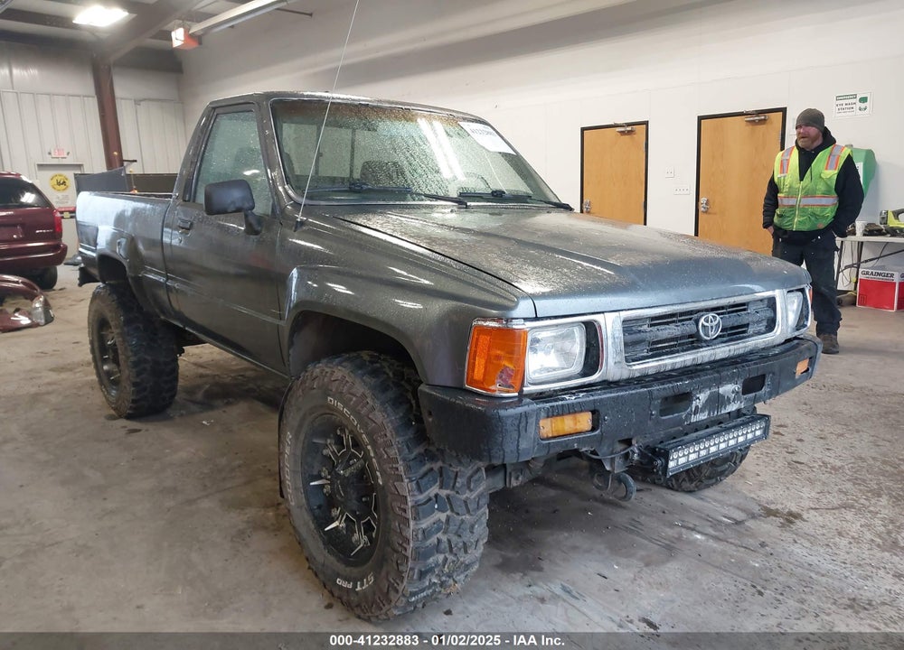 1986 TOYOTA PICKUP RN63 STD VIN: JT4RN63RXG0068371