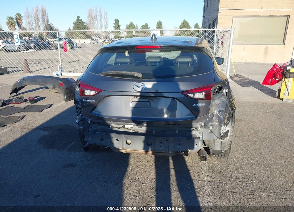 2014 MAZDA 3 S TOURING VIN: JM1BM1L3XE1178105