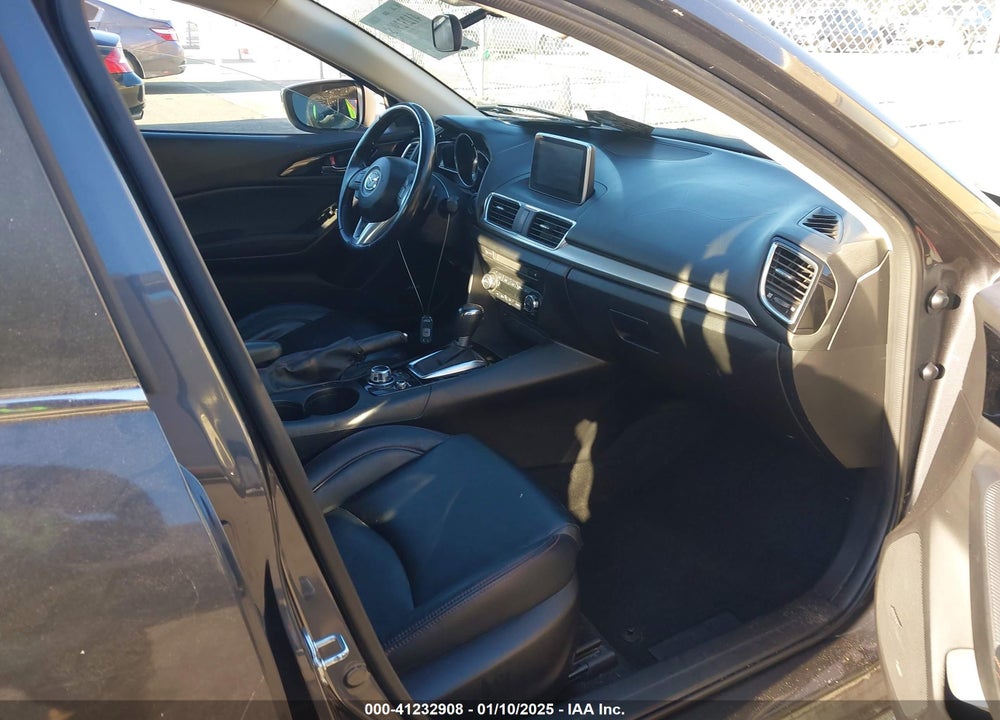 2014 MAZDA 3 S TOURING VIN: JM1BM1L3XE1178105