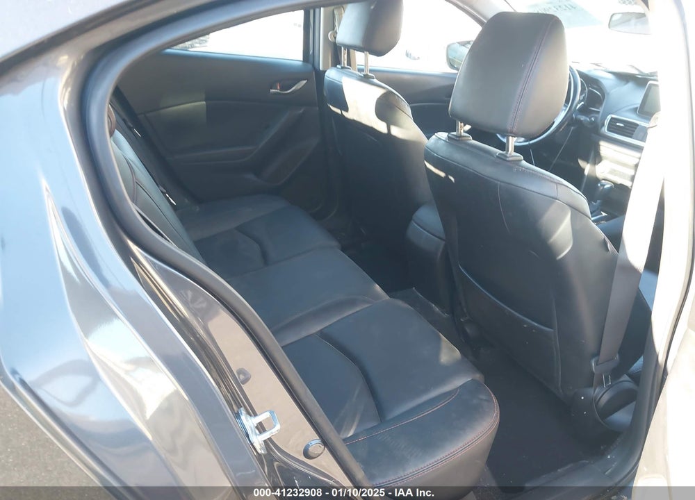 2014 MAZDA 3 S TOURING VIN: JM1BM1L3XE1178105