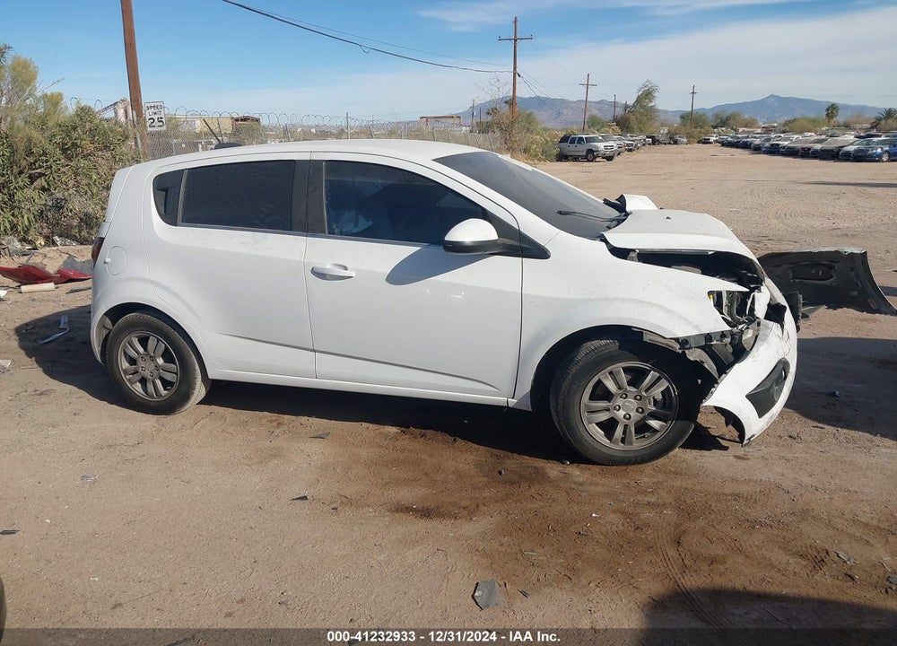 2015 CHEVROLET SONIC VIN: 1G1JC6SHXF4196122
