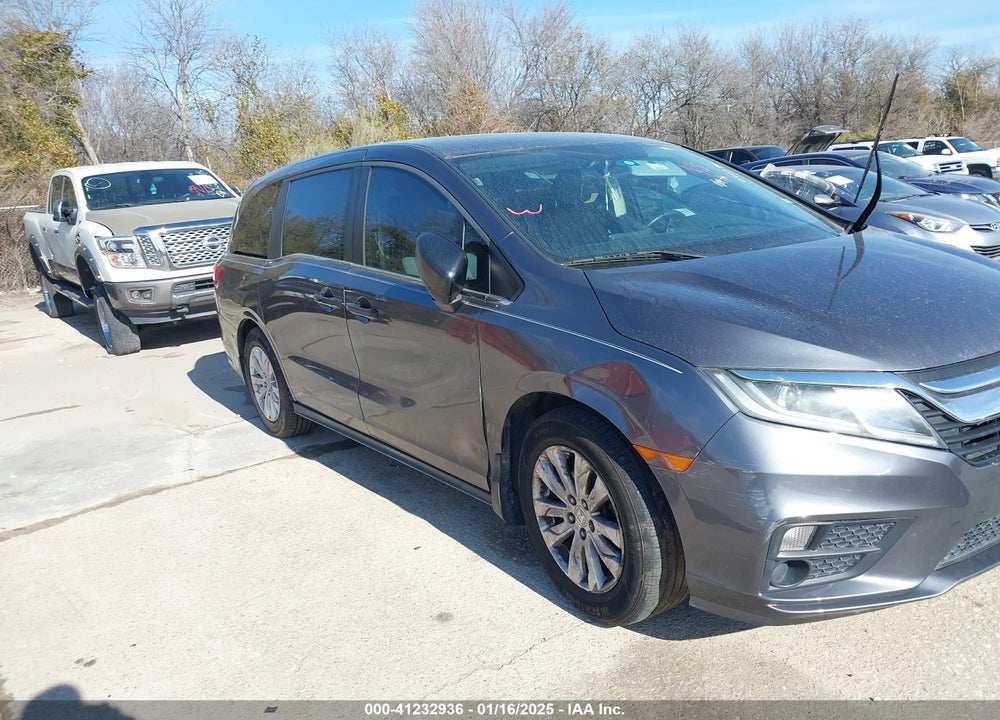 2018 HONDA ODYSSEY LX VIN: 5FNRL6H2XJB041746