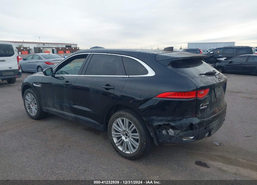 2020 JAGUAR F-PACE PORTFOLIO P300 AWD AUTOMATIC VIN: SADCN2GX1LA617018