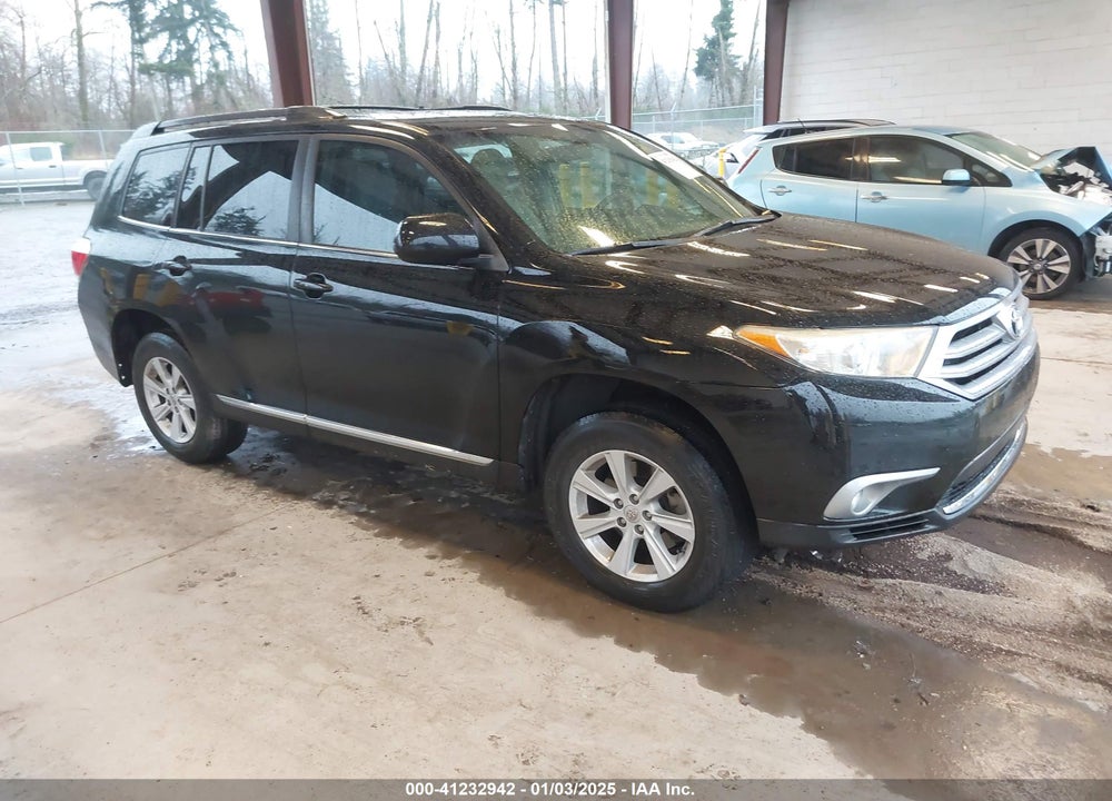 2013 TOYOTA HIGHLANDER BASE PLUS VIN: 5TDZA3EH7DS043340