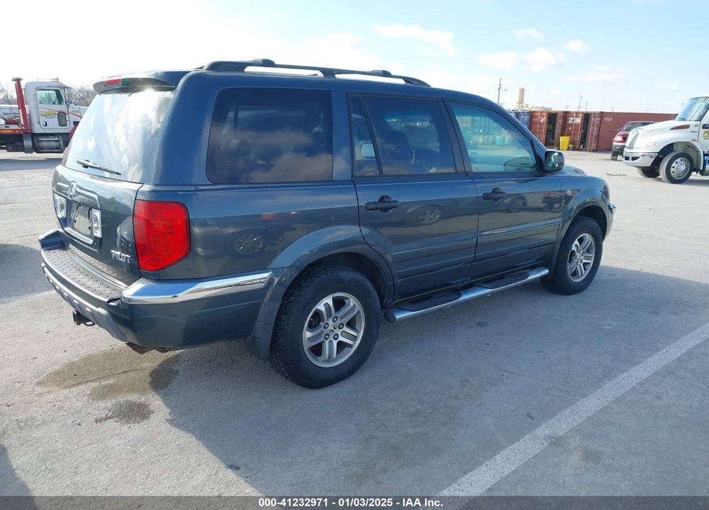 2005 HONDA PILOT EX-L VIN: 5FNYF18565B004439