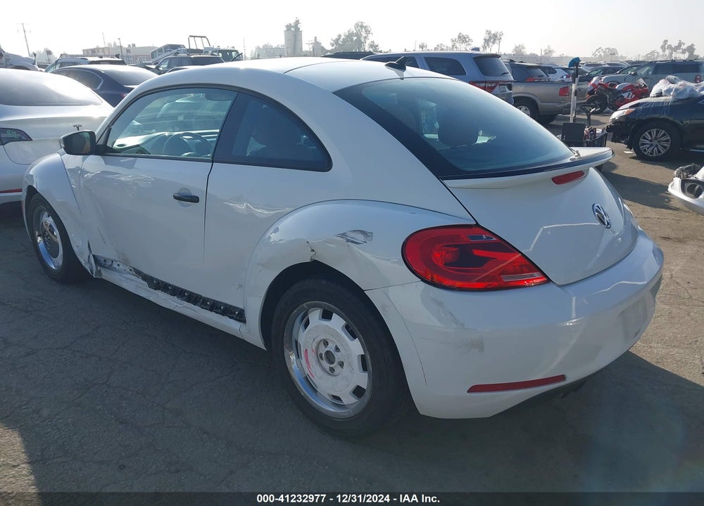2015 VOLKSWAGEN BEETLE VIN: 3VWF17AT0FM607009