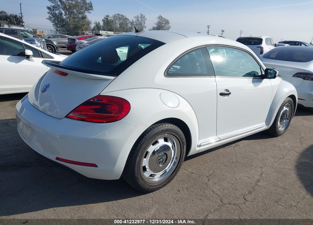 2015 VOLKSWAGEN BEETLE VIN: 3VWF17AT0FM607009