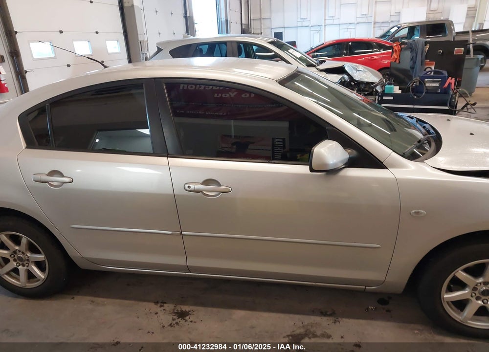 2008 MAZDA 3 VIN: JM1BK32F381177010