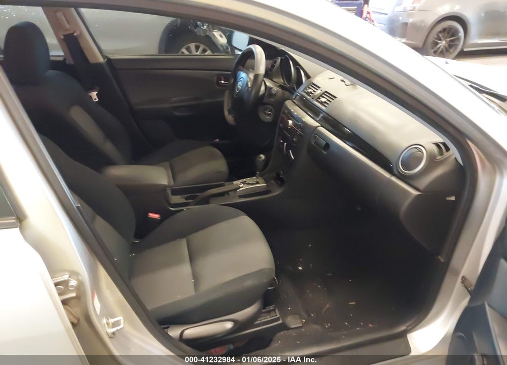 2008 MAZDA 3 VIN: JM1BK32F381177010