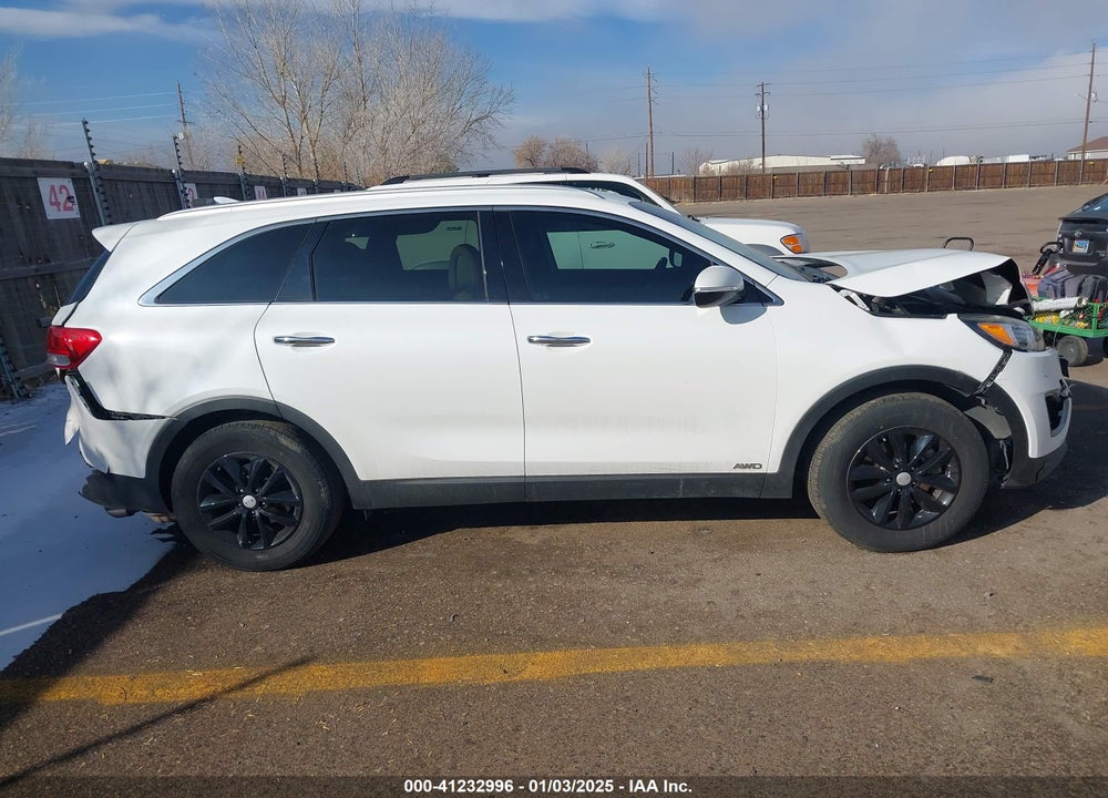 2016 KIA SORENTO 2.4L LX VIN: 5XYPGDA30GG059208