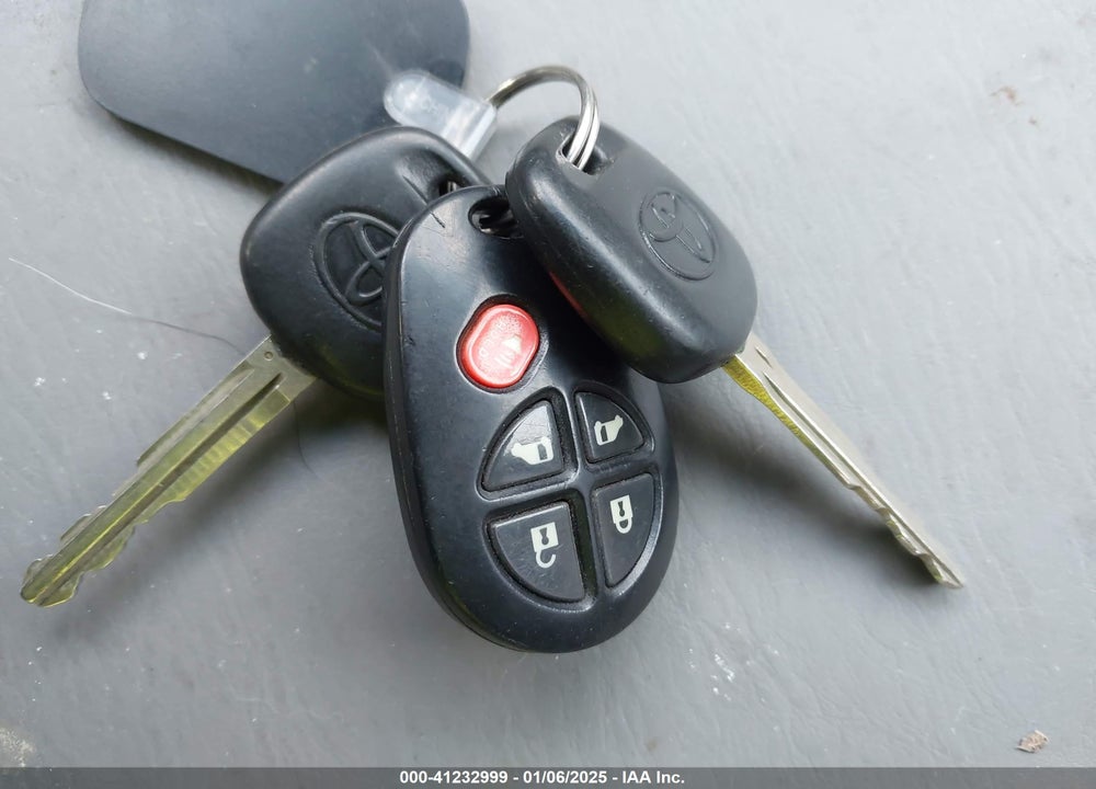 2009 TOYOTA SIENNA LE VIN: 5TDZK23C39S235554