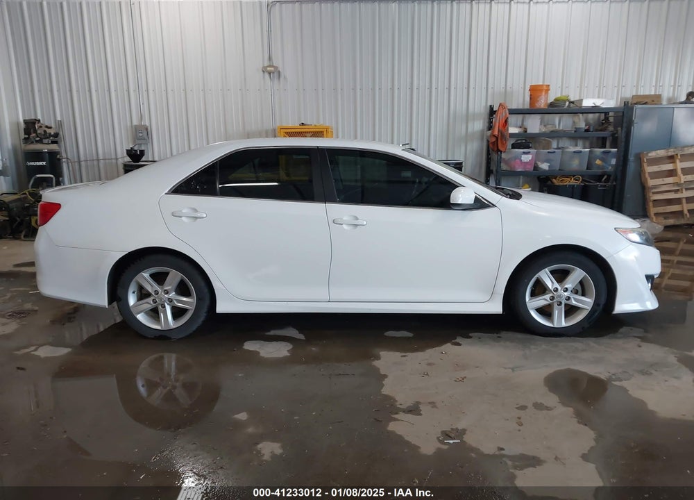 2014 TOYOTA CAMRY SE VIN: 4T1BF1FKXEU792935