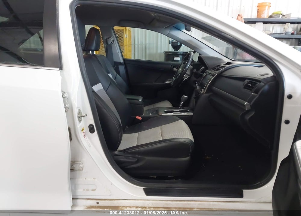 2014 TOYOTA CAMRY SE VIN: 4T1BF1FKXEU792935