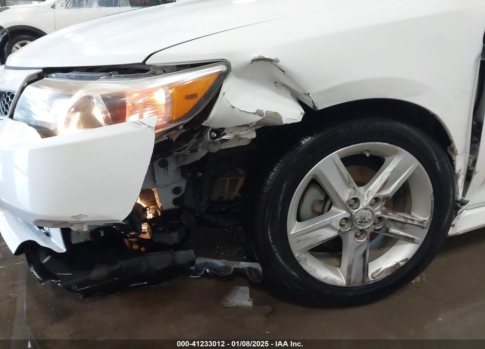 2014 TOYOTA CAMRY SE VIN: 4T1BF1FKXEU792935