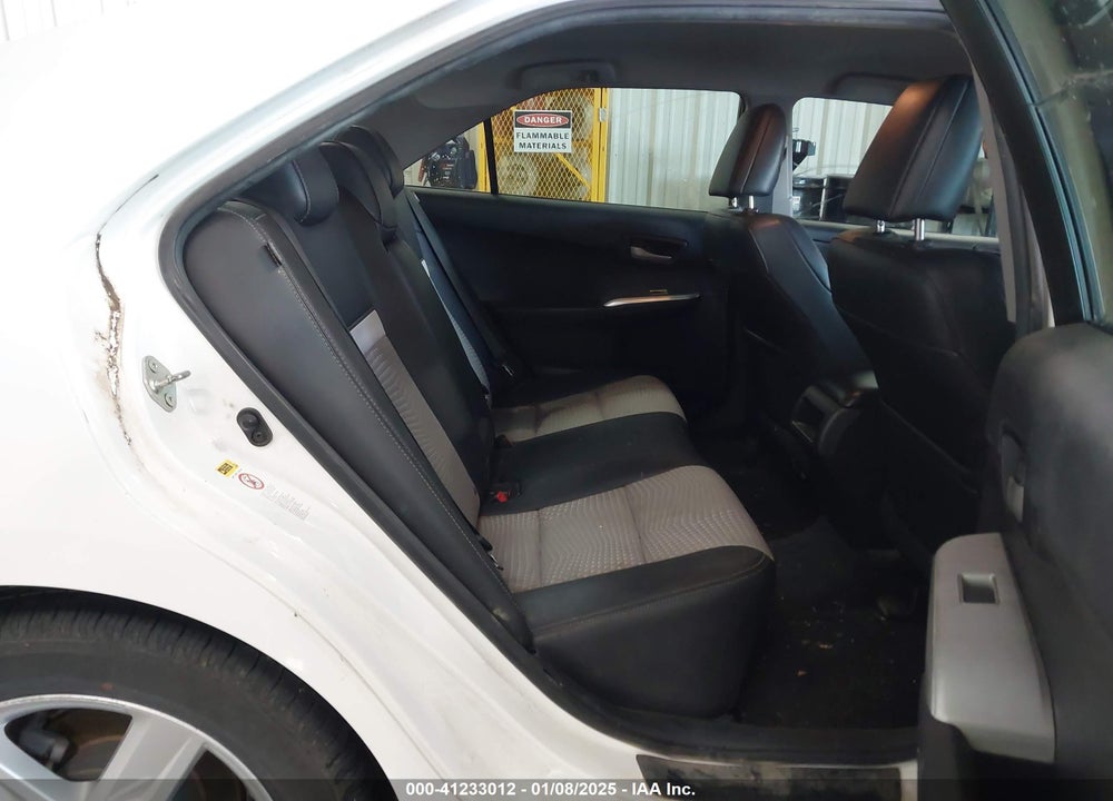 2014 TOYOTA CAMRY SE VIN: 4T1BF1FKXEU792935