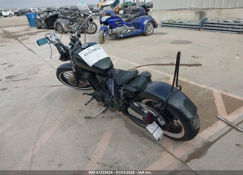 2001 HONDA VT600 CD VIN: JH2PC213X1K222374