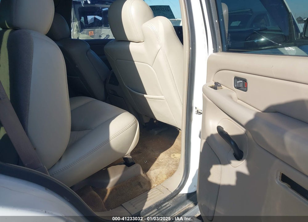 2005 CHEVROLET TAHOE Z71 VIN: 1GNEC13T25R149383