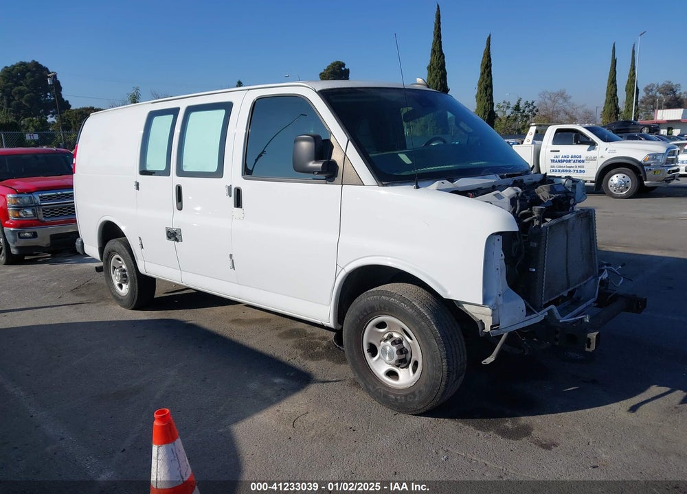 2021 CHEVROLET EXPRESS CARGO RWD 2500 REGULAR WHEELBASE WT VIN: 1GCWGAFP3M1305153