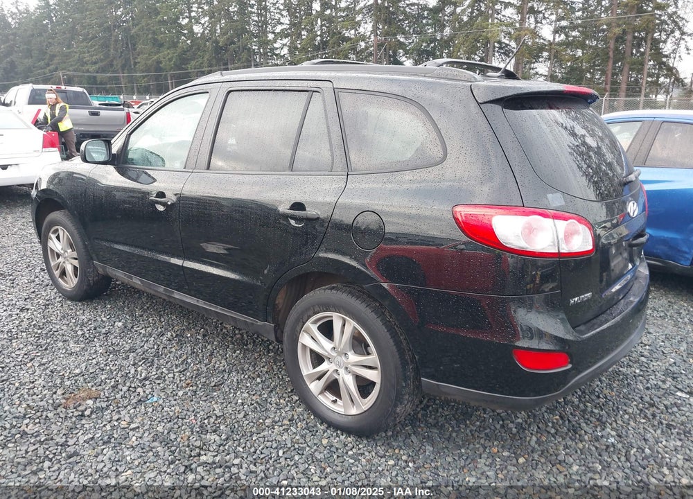 2011 HYUNDAI SANTA FE VIN: 5XYZHDAG5BG002875