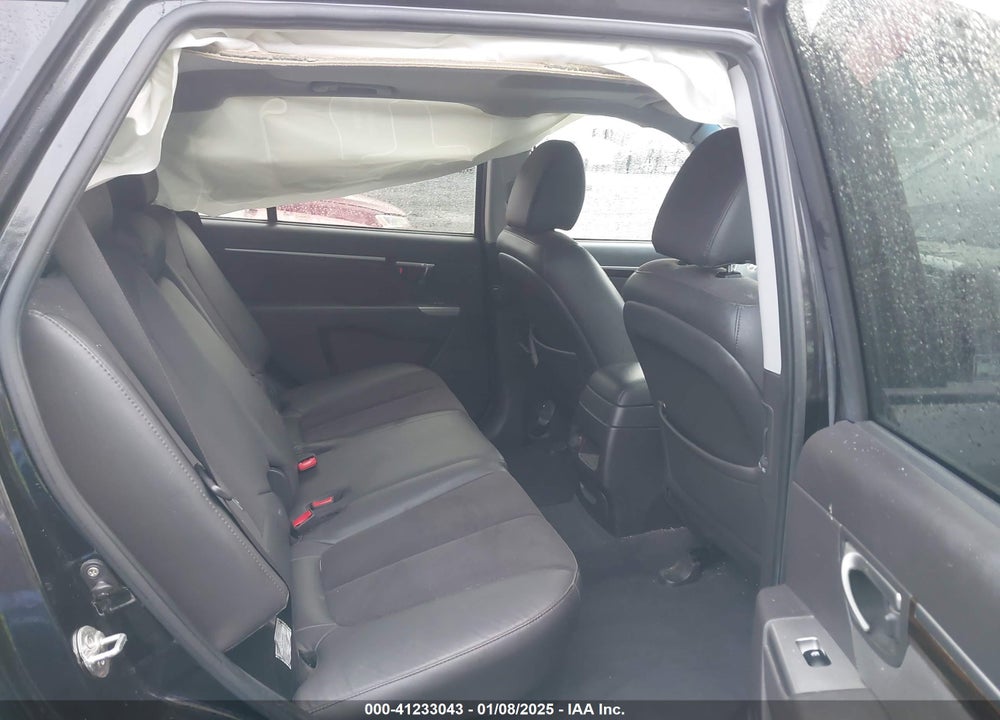 2011 HYUNDAI SANTA FE VIN: 5XYZHDAG5BG002875