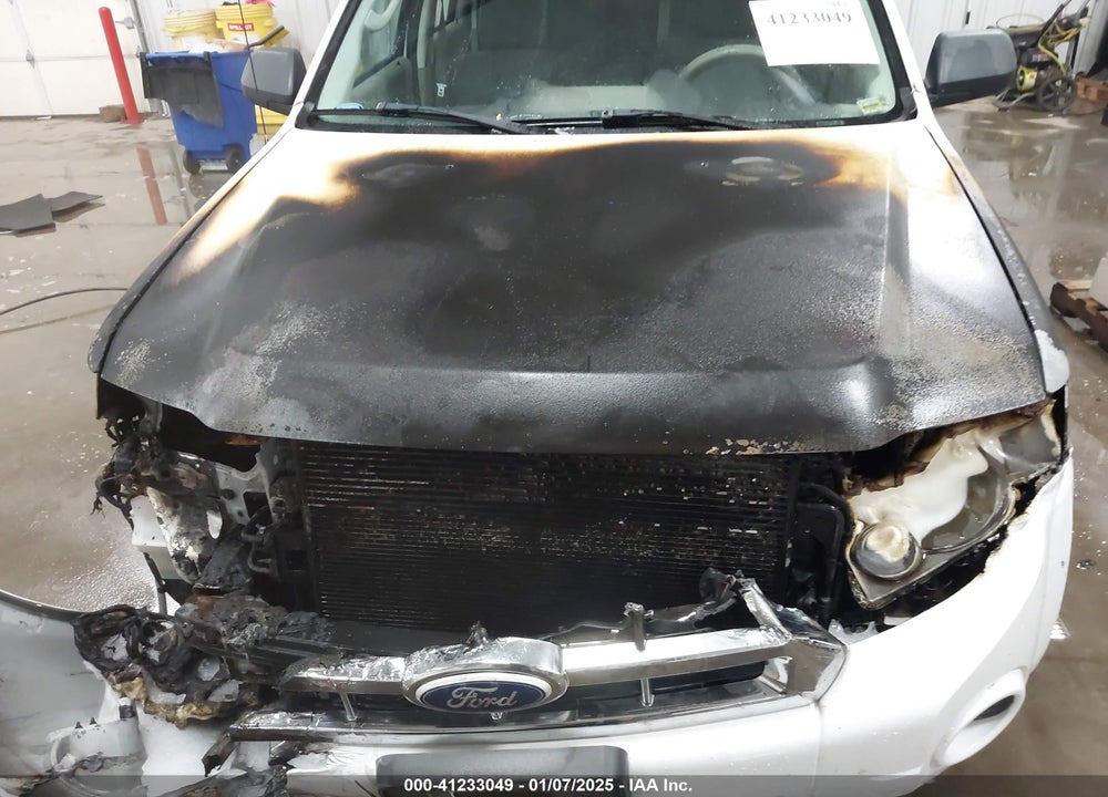 2010 FORD ESCAPE XLS VIN: 1FMCU0C78AKB03517