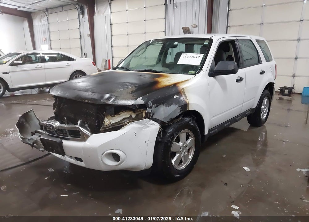 2010 FORD ESCAPE XLS VIN: 1FMCU0C78AKB03517
