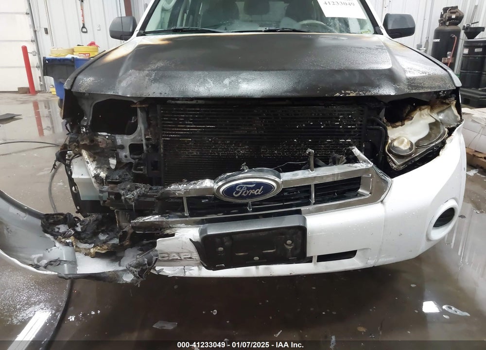 2010 FORD ESCAPE XLS VIN: 1FMCU0C78AKB03517