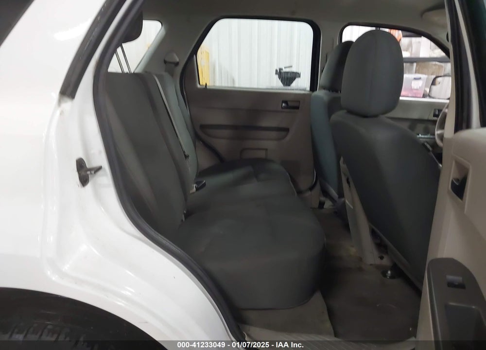 2010 FORD ESCAPE XLS VIN: 1FMCU0C78AKB03517