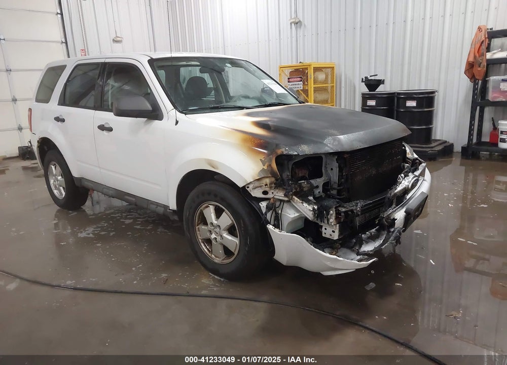 2010 FORD ESCAPE XLS VIN: 1FMCU0C78AKB03517