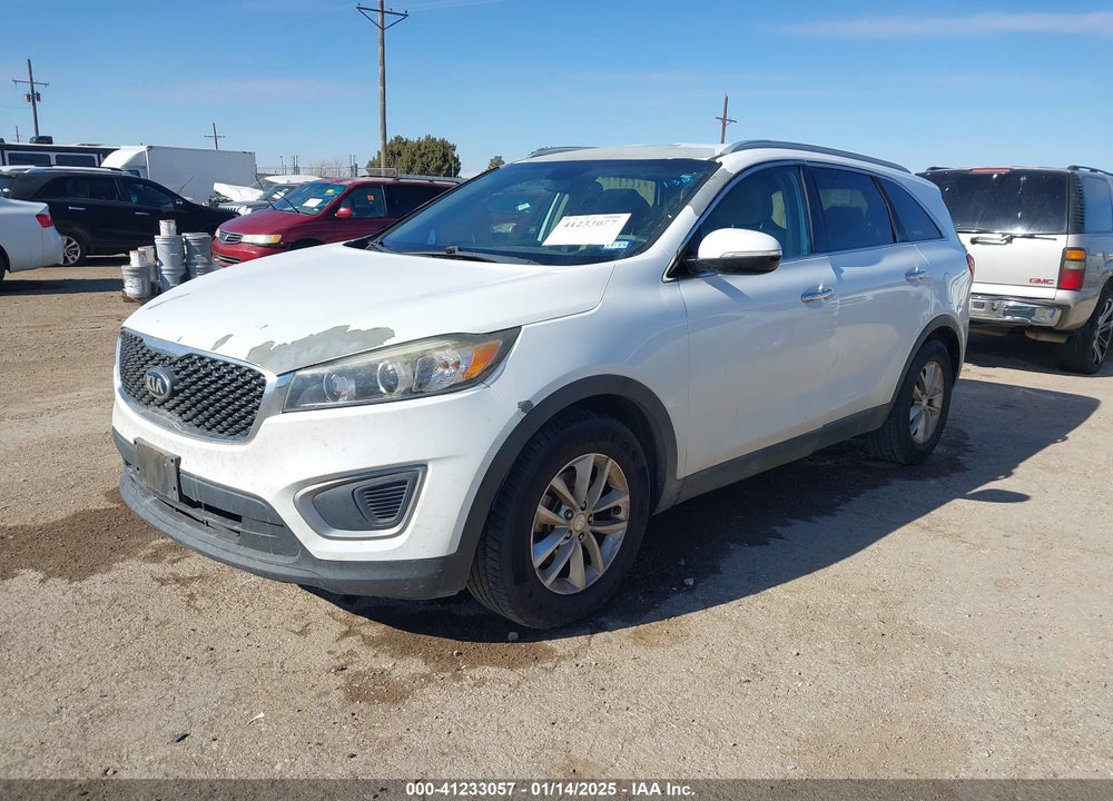 2016 KIA SORENTO 3.3L LX VIN: 5XYPG4A55GG009602