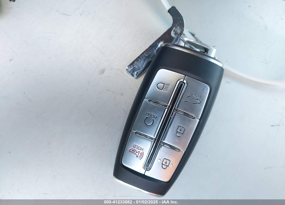 2025 GENESIS GV70 2.5T AWD VIN: 5NMMADTB0SH025857