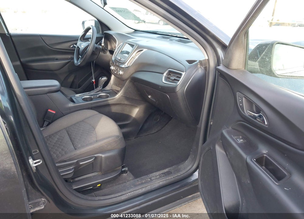 2019 CHEVROLET EQUINOX LT VIN: 2GNAXUEVXK6166040