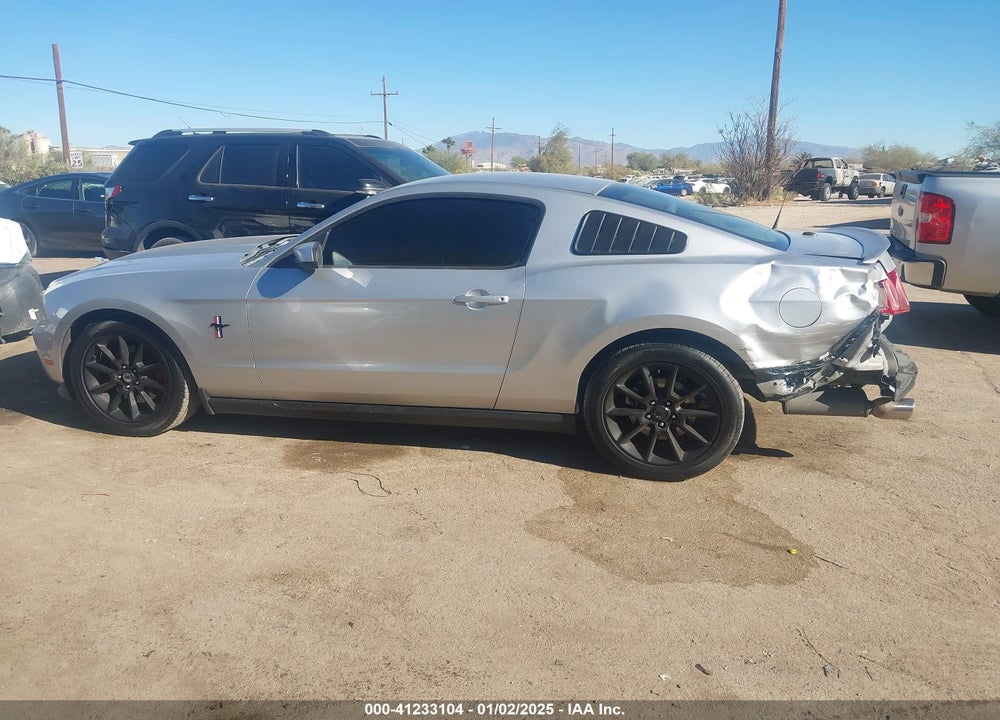 2011 FORD MUSTANG V6 PREMIUM VIN: 1ZVBP8AM7B5165681